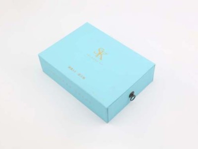 包裝盒定做廠家淺談化妝品包裝盒設計，讓產品更具有魅力